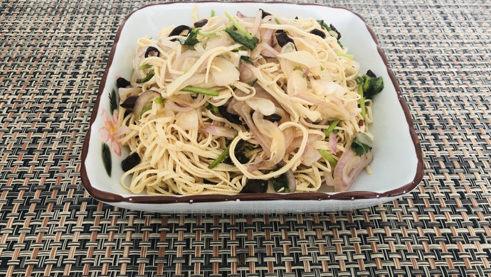小毛葱干豆腐