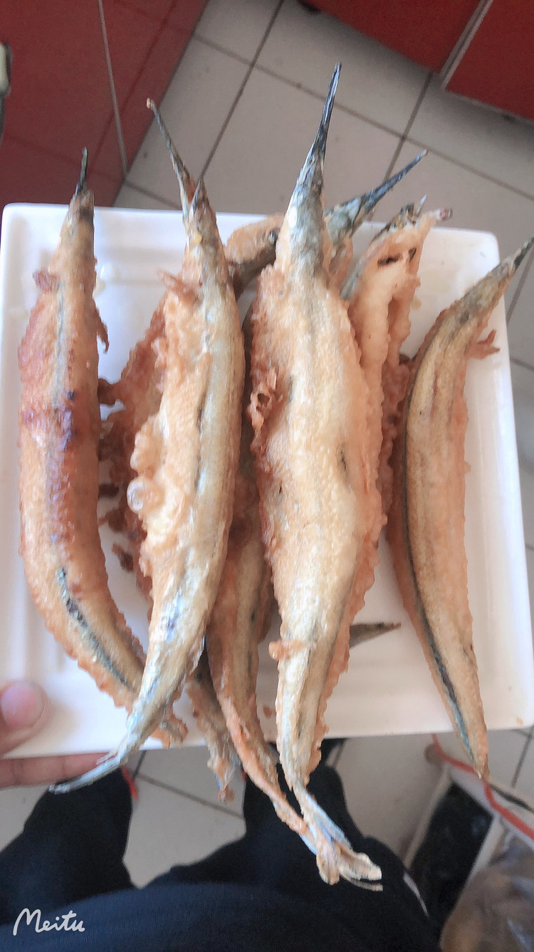 油炸针鱼的做法
