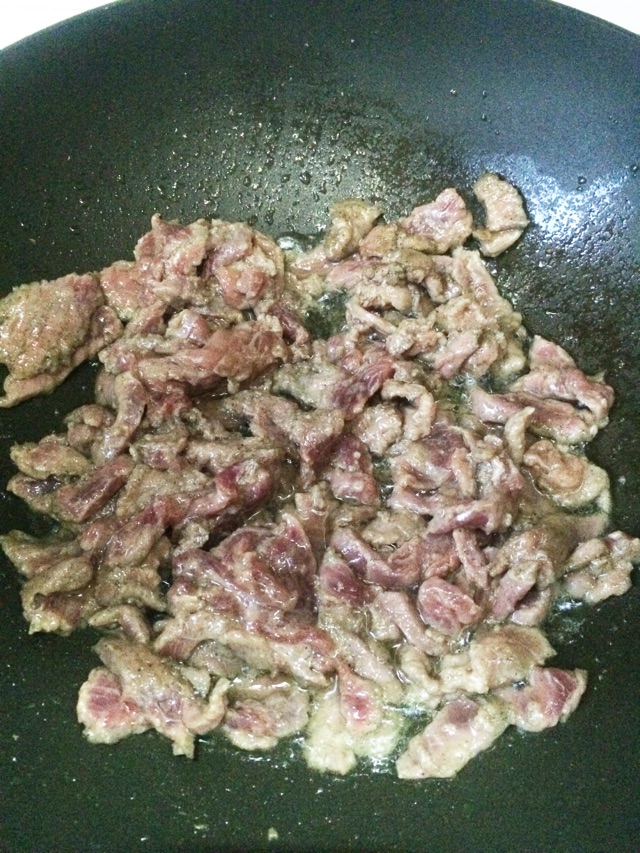 杭椒炒牛肉的做法图解5