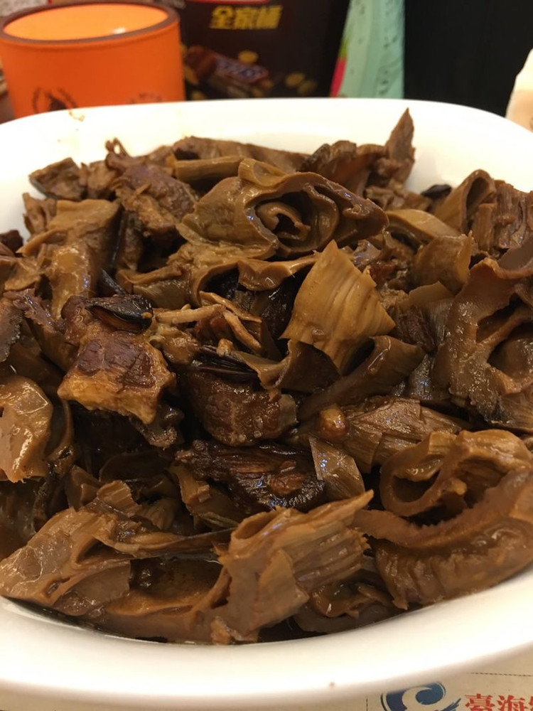 笋干炖肉的做法