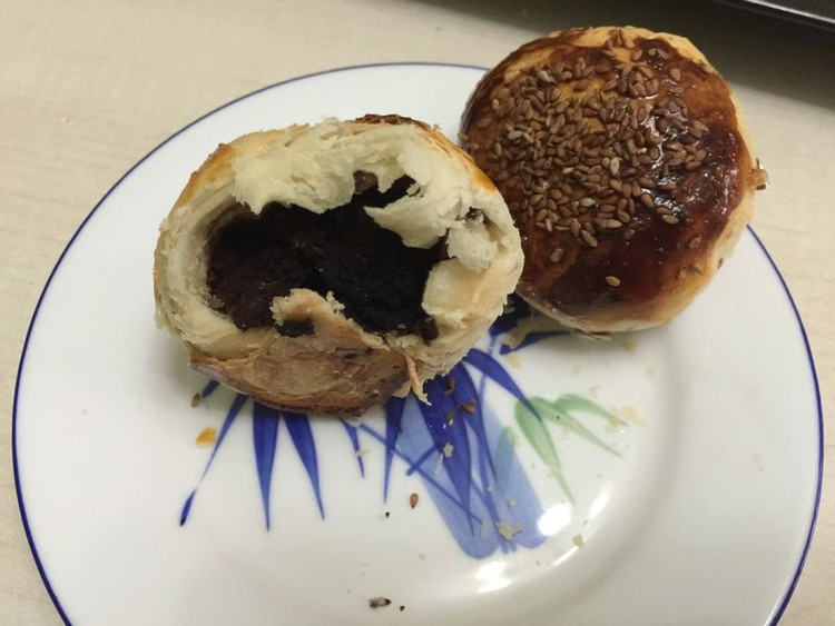 酥皮红豆包的做法