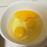 尖椒炒鸡蛋，咸鲜口味的做法图解2
