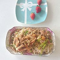制作简单的蔬菜炒面的做法图解12