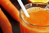 胡萝卜香橙汁鲜榨版的做法