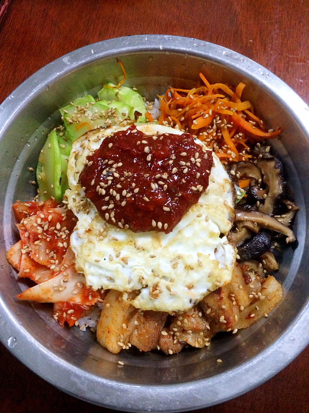自制韩式烤五花肉拌饭，隔着屏幕口水都能流一桌！__财经头条