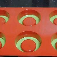 抹茶慕斯蛋糕的做法图解6