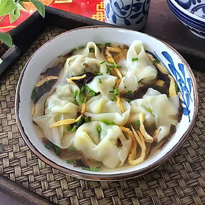 荠菜馄饨