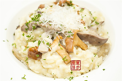【曼步厨房】野生菌菇意大利烩饭