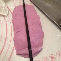 紫薯玫瑰馒头的做法图解2