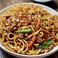 裹满酱汁肉末的面条真的绝绝子！真想一口接着一口太过瘾啦的做法图解7