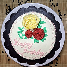 第一次给自己做的---奶油霜花朵的生日蛋糕