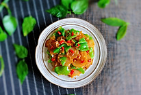 #做道懒人菜，轻松享假期#辣椒土豆片的做法