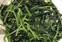 蒜蓉炒红薯叶的做法