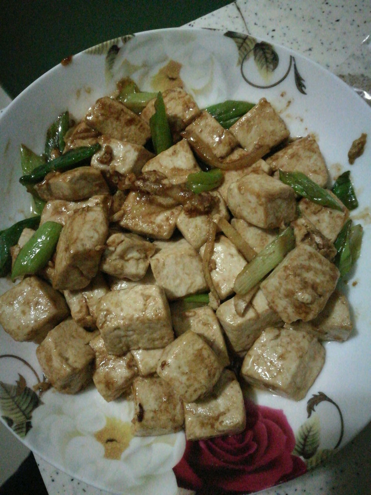 超简单美味的葱爆豆腐的做法