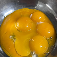 纸杯小蛋糕的做法图解2