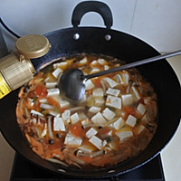 #太太乐鲜鸡汁芝麻香油#番茄豆腐蘑菇汤的做法图解7