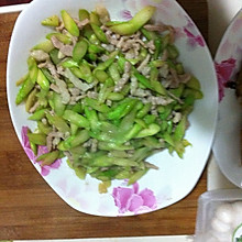 芦笋炒肉 