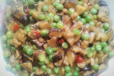 香菇肉沫焖豌豆