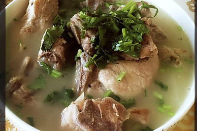 蒜香排骨汤