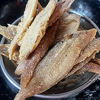 #旅行中的美味#沿海小城特色炸片片鱼的做法图解5