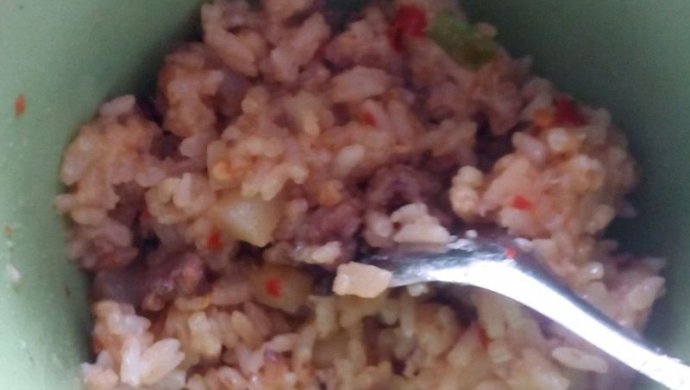 土豆卤肉饭