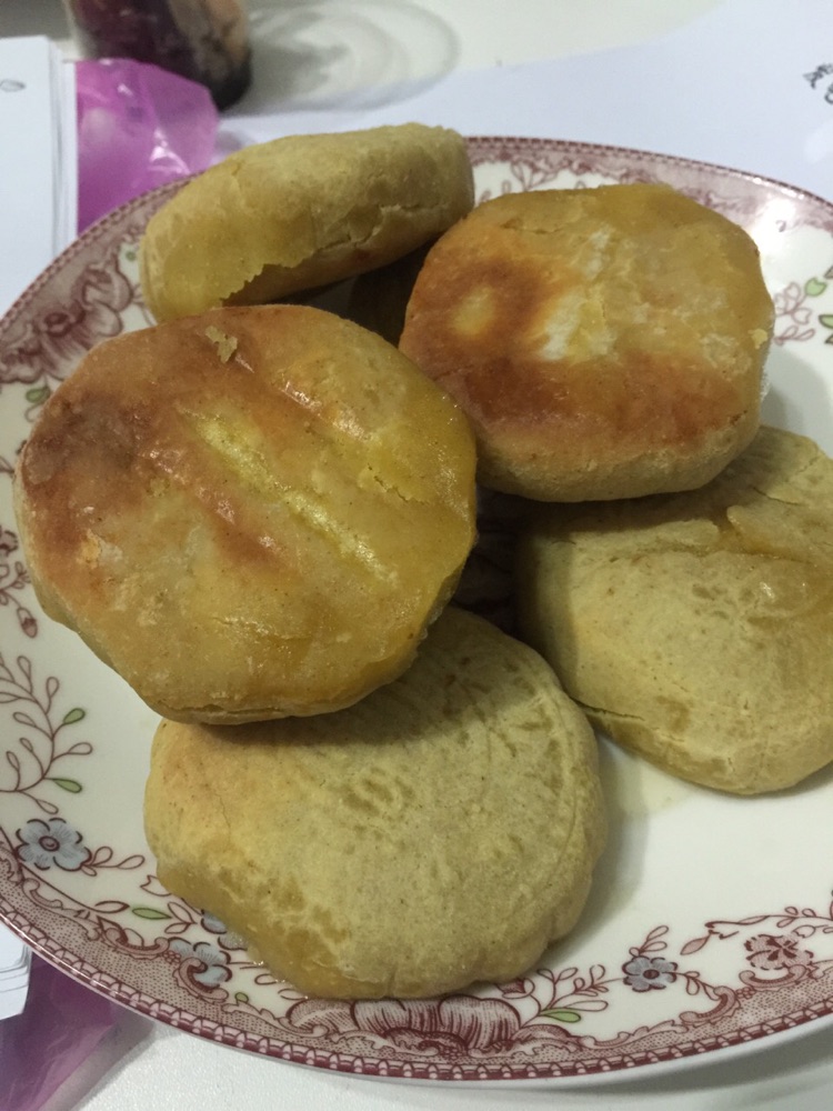 玉米肉馅饼的做法图解2