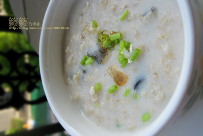 Sea cucumber oatmeal porridge