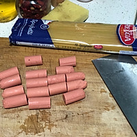 火腿肠番茄意大利面的做法图解1