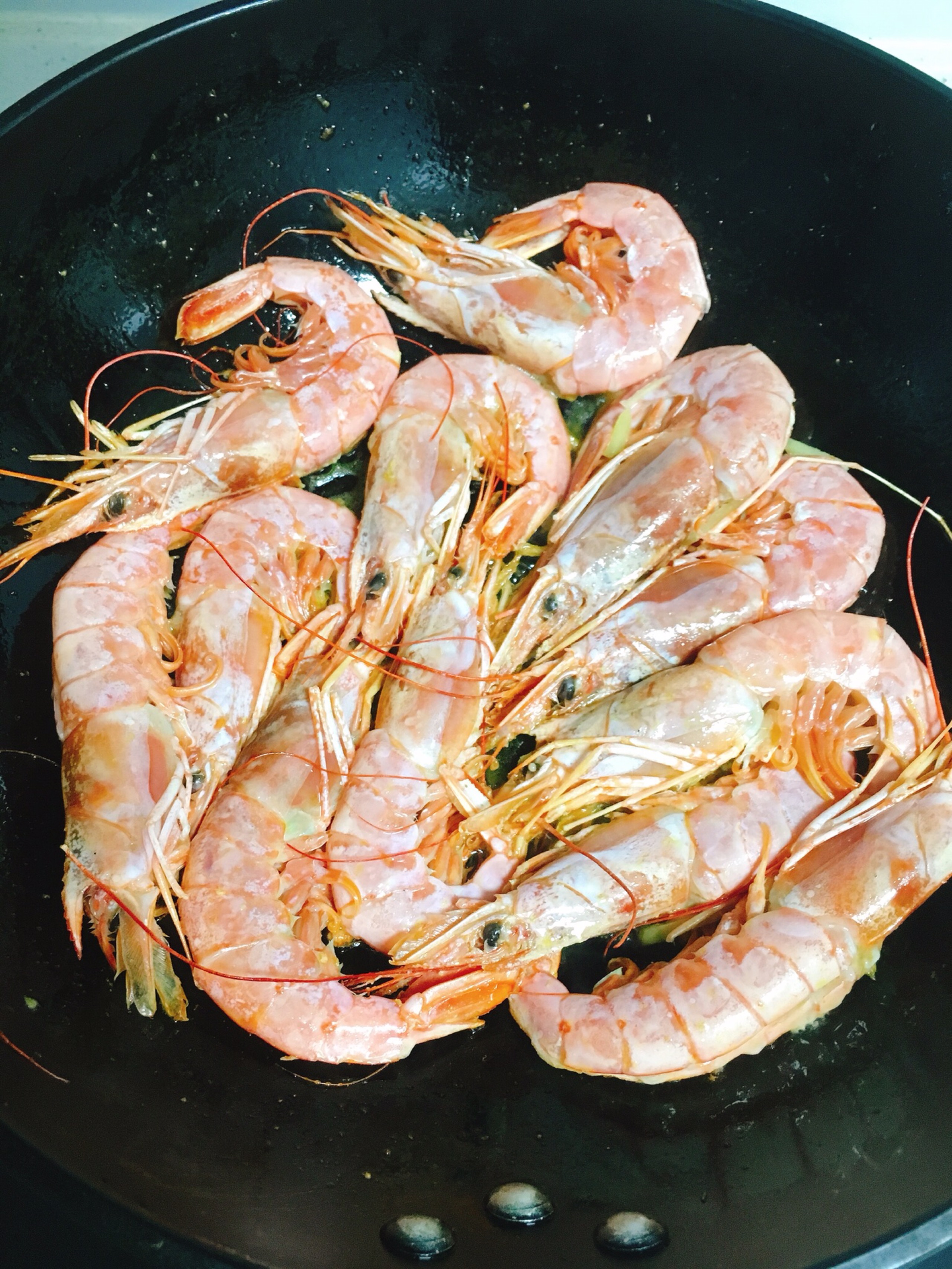 香煎阿根廷红虾,香煎阿根廷红虾的家常做法 - 美食杰香煎阿根廷红虾做法大全
