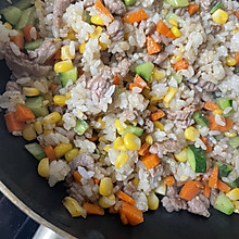简易版：牛肉炒饭