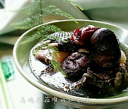 淮山香菇红枣乌鸡汤的做法