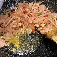 酸萝卜炒鸭胗的做法图解6
