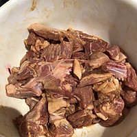 独家自制 | 羊肉焖红薯的做法图解1