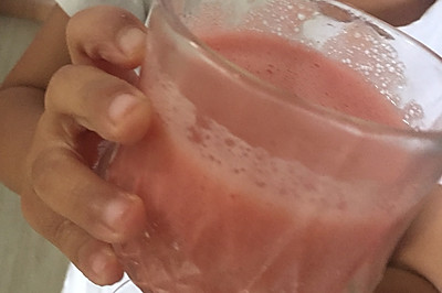 草莓乳酸菌饮品