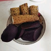 山药紫薯奶香馒头的做法图解1