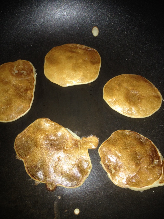 松软可口～低热量香蕉饼的做法图解5