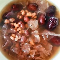 暖心省事电饭锅银耳红豆薏米红枣粥的做法图解6