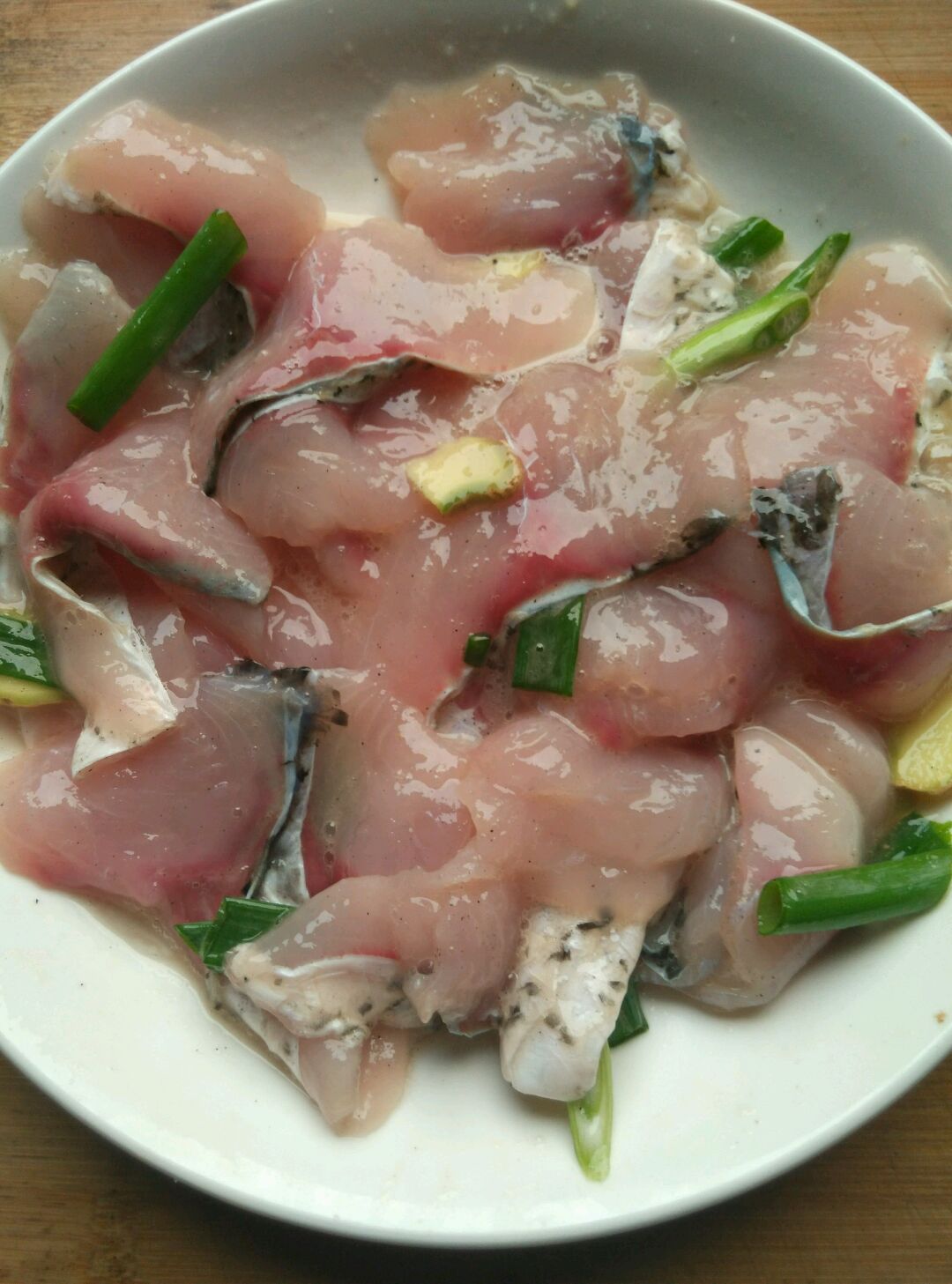 龙利鱼做酸菜鱼真简单，大口吃起来太痛快 - 美食新闻 - 温哥华天空 - Vansky