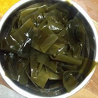 海带绿豆排骨汤的做法图解1