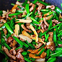 #带着零食去旅行！#香干肉丝炒韭菜的做法图解17