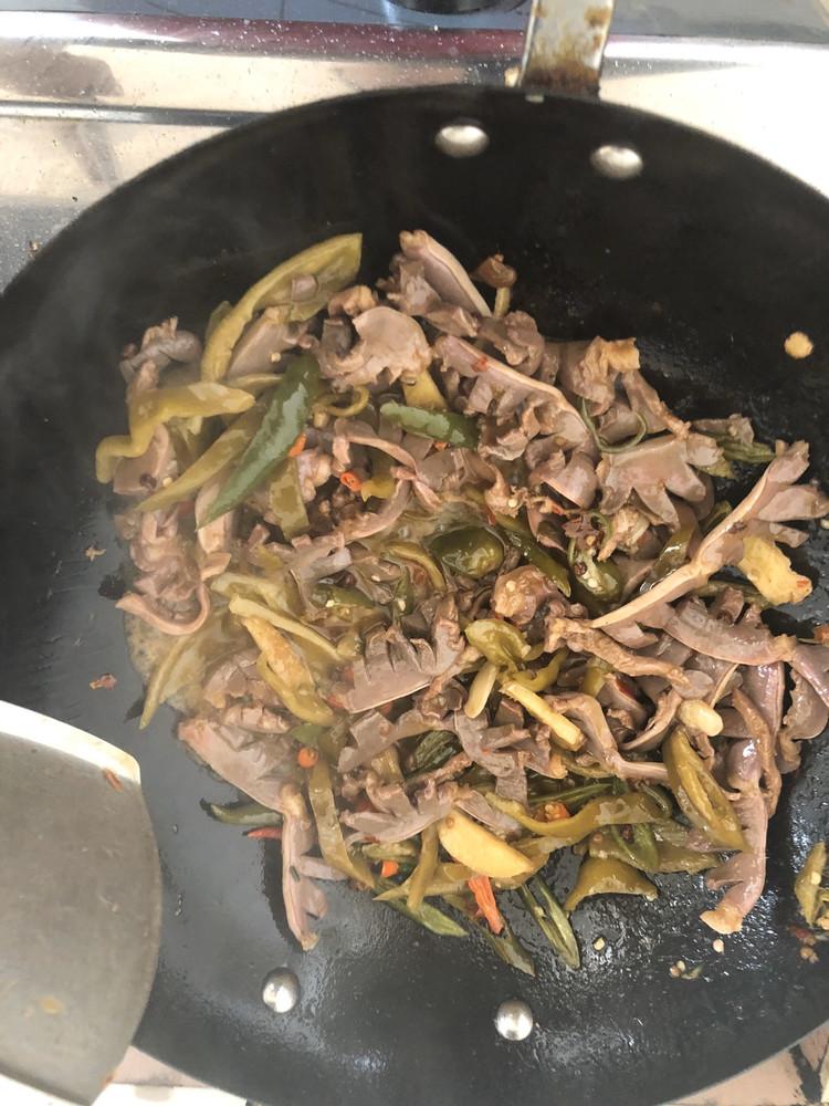 泡椒鸭胗的做法