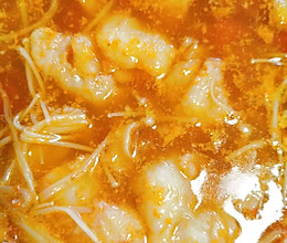 番茄龙利鱼金针菇汤的做法