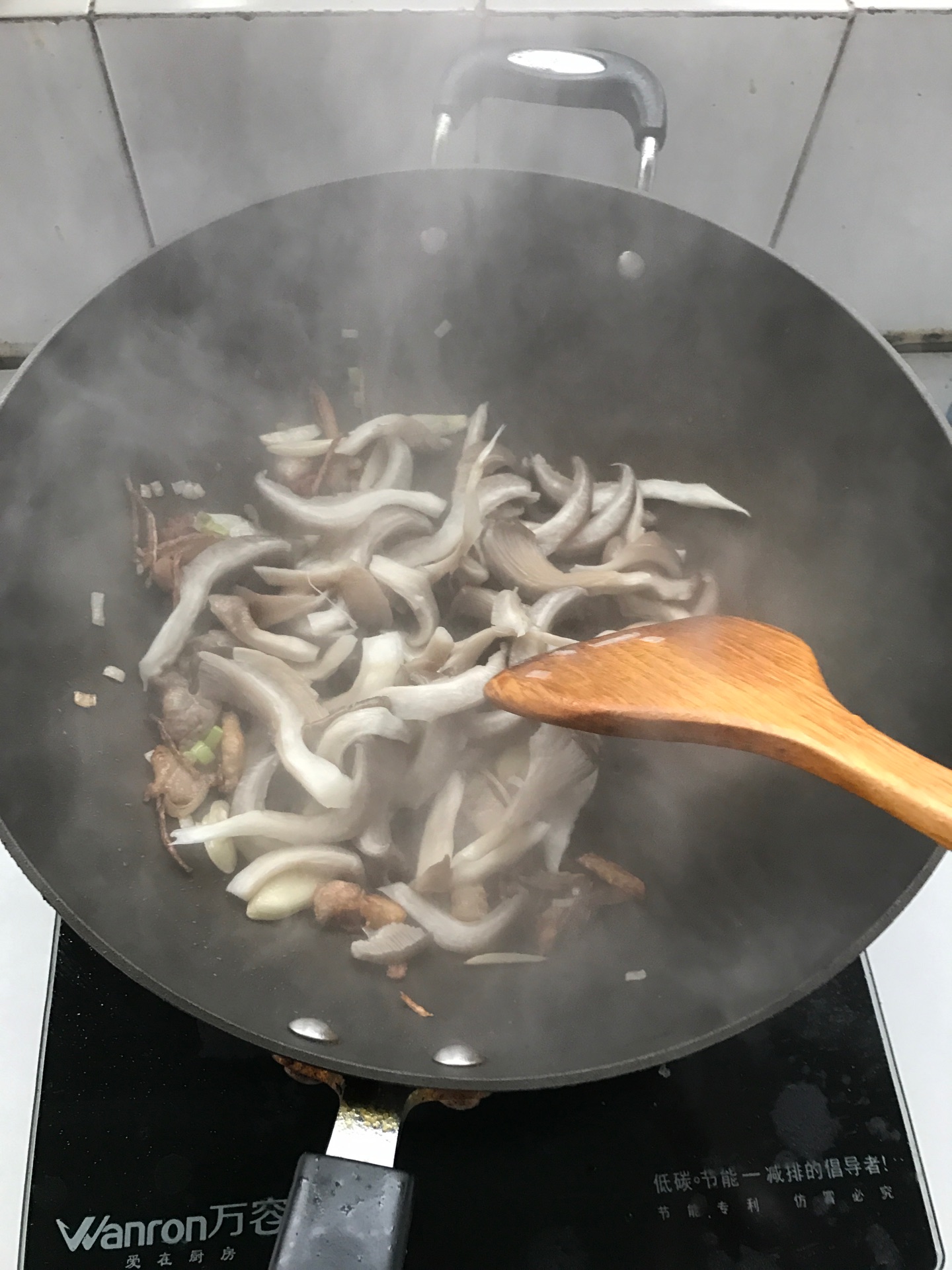 蘑菇面怎么做_蘑菇面的做法_豆果美食