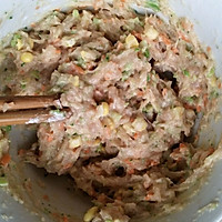 一岁以上宝宝辅食—鸡肉玉米肠的做法图解3