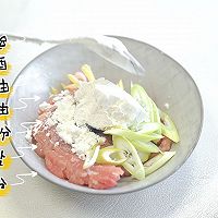 肉炒三丝盖米粉的做法图解1