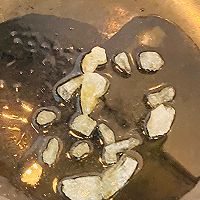 排骨炖鸡爪的做法图解3