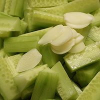 香辣拌黄瓜的做法图解2