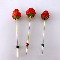 草莓、巧克力做个棒棒糖，旅行途中的治愈系的做法图解5