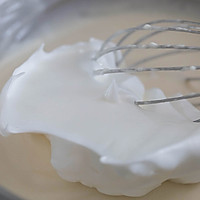 代糖天使蛋糕奶牛瑞士卷（低卡芋泥&水果麦片夹心）的做法图解5