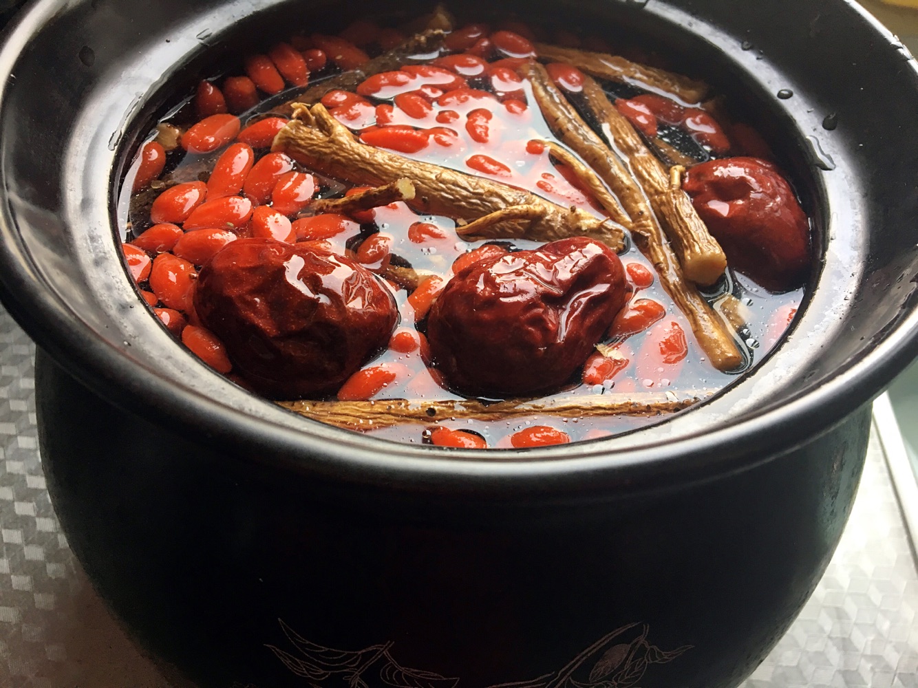 Winter tonic - red ginseng, dangshen, huangqi and black chicken soup